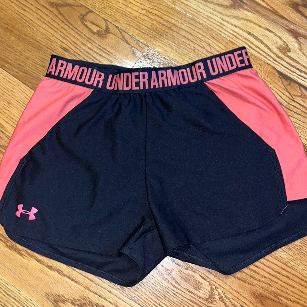 under armour shorts, size S